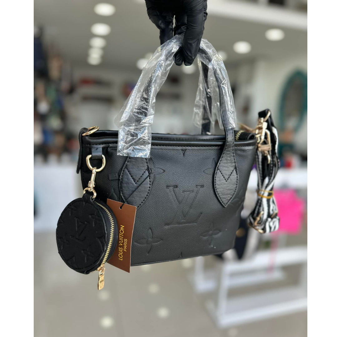 LV marka küçük boy çanta