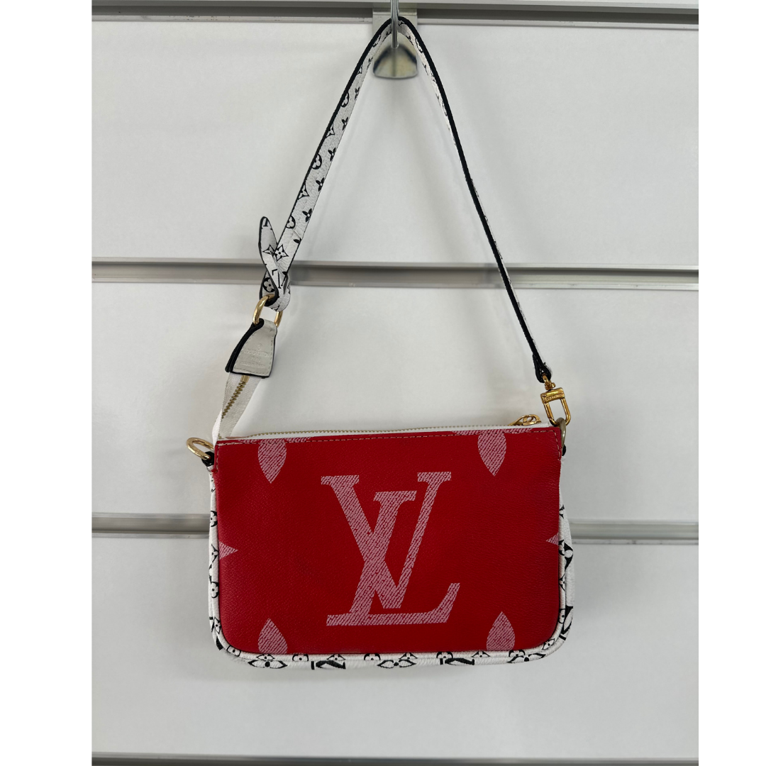 LV çift taraflı çanta modeli