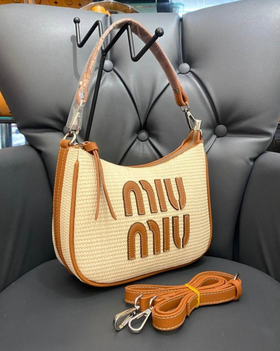 Miu Miu orta boy çanta