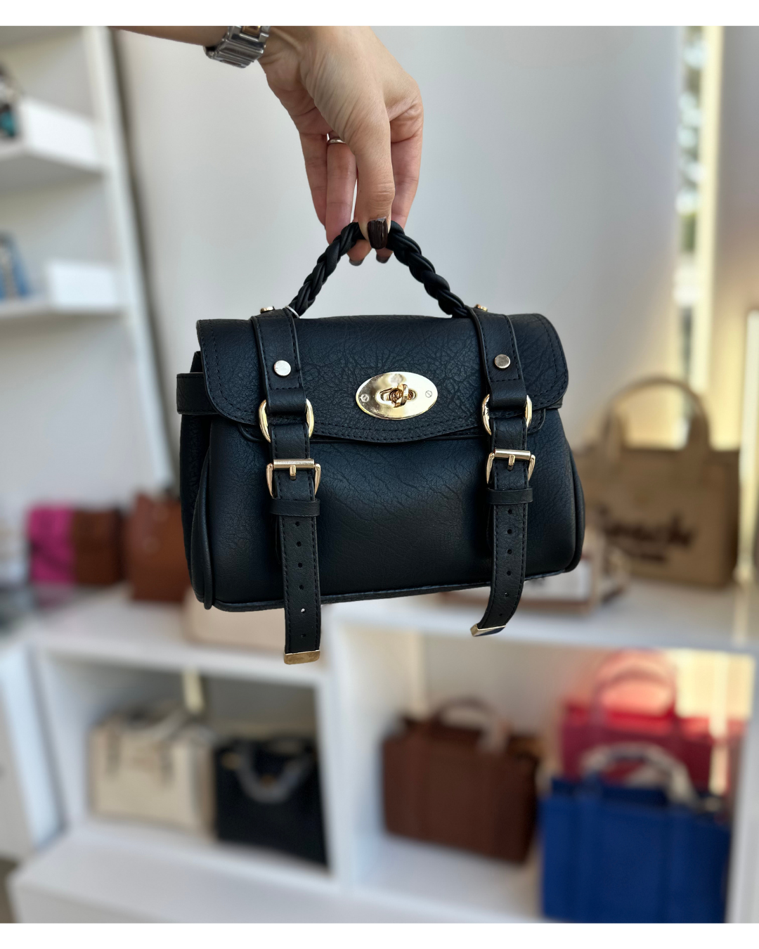 Uzun omuz askılı marka çanta